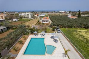 Bazén v ubytování Destino Luxury Apts nebo v jeho okolí