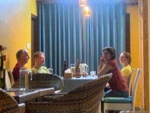Hosté ubytování Munus Travel Home is "A Peaceful Home Away from the City"