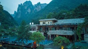 Foto da galeria de Homeward Mountain Resort em Zhangjiajie