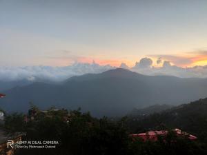 Fotografie z fotogalerie ubytování Hotel Sunrise Inn & Restaurant, Kanatal v destinaci Chamba
