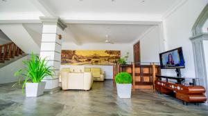 Gallery image of GRAND HIGHWAY RESORT in Galle +19 photos