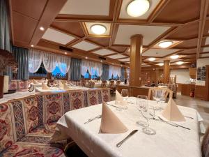 Nhà hàng/khu ăn uống khác tại Pension Alpeggerhof +8 ảnh