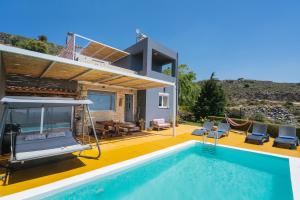 プラキアスにあるNew Modern Villa Mirthios Panorama with Private Swimming Pool and BBQ!のギャラリーの写真