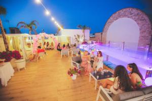 Hosté ubytování Cleros Sky Lounge + 36 fotografií