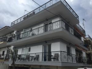 Balkón nebo terasa v ubytování Seaside Apartments Flogita