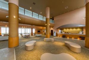 Lobby o reception area sa KAMENOI HOTEL Genkainada