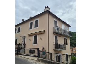 The building in which the homestay is located