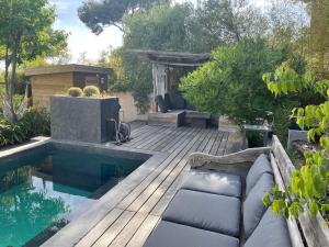 Κήπος έξω από το Villa Bali