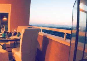 Posezení v ubytování Precioso apartamento con piscina privada.