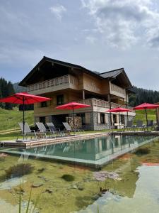 Bazén v ubytování Chalet BergInsel nebo v jeho okolí