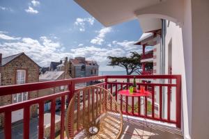 Balkón alebo terasa v ubytovaní Appartement moderne pour 4 à deux pas de la plage