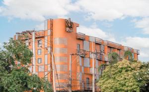 Budova, kde se hotel nachází