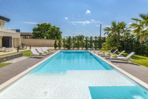 Basen w obiekcie Villa Campanella by Villa Plus lub w pobliżu
