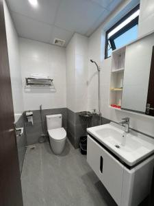 Phòng tắm tại Phú Quý Hotel