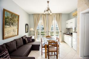 Kuchyňa alebo kuchynka v ubytovaní Xenia Ionis luxury apartments