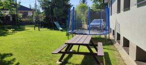Zahrada ubytování Apartmány Anna s bazénem a welness