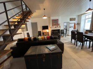 Χώρος καθιστικού στο Charmante maison oléronnaise avec jardin, 3 chambres, centre bourg, proche plage, parking privé. - FR-1-246A-130