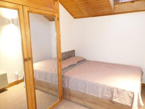 Krevet ili kreveti u jedinici u objektu Appartement Saint-Jean-d'Aulps, 3 pièces, 6 personnes - FR-1-573-72