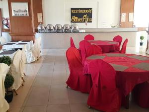 ห้องอาหารหรือที่รับประทานอาหารของ Shafa Abha Hotel
