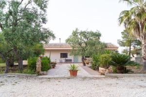 A garden outside Villa Gialì