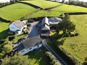 Foto da galeria de Wren Cottage em Carmarthen