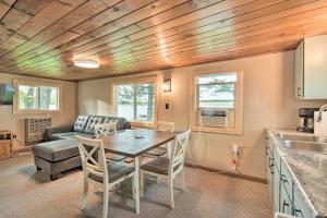 Gallery image of Cozy Cabin with Deck and Private Dock on Nelson Lake! in Hayward