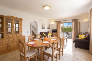 Posezení v ubytování Villa Roig by Villa Plus