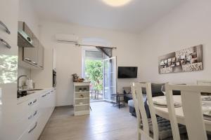 Zdjęcie z galerii obiektu Apartman Emilia w Puli