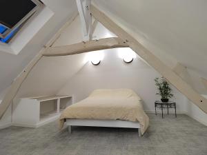 Cama ou camas em um quarto em Gamaches Famille Plaisance - 3 Chambres