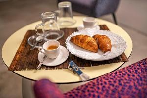 Jedlo v ubytovaní bed & breakfast alebo blízkom okolí