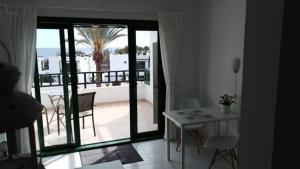 Foto da galeria de TUSCAN Apartment mit Meerblick und Sonnenterrasse em Costa Teguise