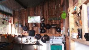 Dapur atau dapur kecil di Roots Casa Rústica
