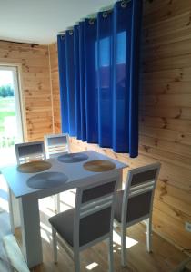 Zdjęcie z galerii obiektu Domki Jastrzębia Mazury w Pasymiu