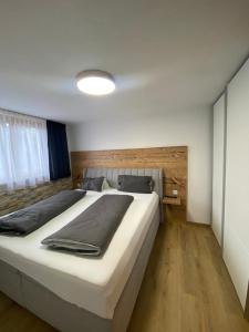 Postel nebo postele na pokoji v ubytování Ferienwohnung Lemberger