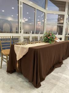 Restoran või mõni muu söögikoht majutusasutuses May Palace Hotel 