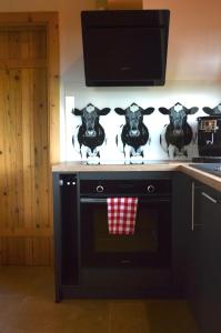 Kuchyň nebo kuchyňský kout v ubytování Chalet Bergliebe