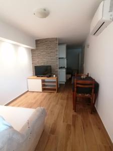 TV a/nebo společenská místnost v ubytování Apartment Marko Dunato