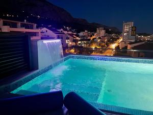 Bazén v ubytovaní Skypool Suite 77 with private pool alebo v jeho blízkosti