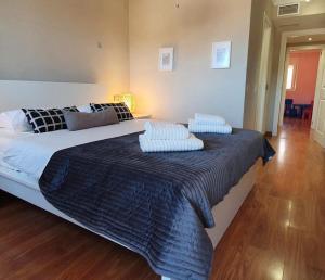 Posteľ alebo postele v izbe v ubytovaní Cosy and Modern Apartment in Fuengirola + 35 fotografií