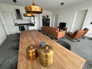 Billede fra billedgalleriet på Villa w Hot Tub & Jetty i Zeewolde