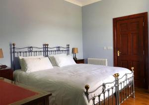 Postel nebo postele na pokoji v ubytování Andresna House