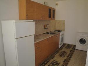 スヴェティ・ヴラスにあるКъща за гости Уютのギャラリーの写真 +50枚の写真