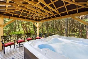 Fotografie z fotogalerie ubytování Cozy Tree & Ski House v destinaci Girdwood