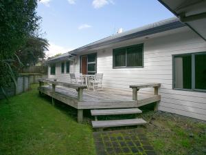 Photo de la galerie de l'établissement Laid Back on Lakewood - Taupo Holiday Home, à Taupo