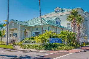 Gallery image of Harborside at Marker Thirty Three 2212 in Clearwater Beach