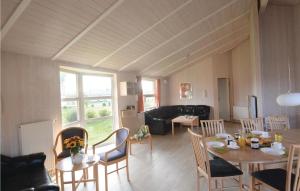 Dining area in the holiday home