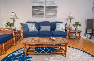 Φωτογραφία από το άλμπουμ του Molokai Island Retreat with Beautiful Ocean Views and Pool - Newly Remodeled! σε Ualapue