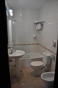 Gallery image of Hotel Roma in San Fernando +23 photos