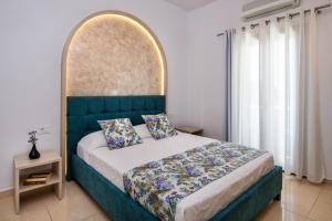 Galería fotográfica de Petros Villa en Fira