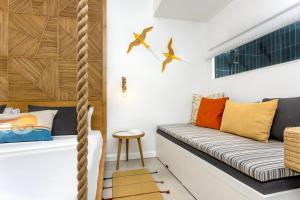 Кровать или кровати в номере Sunrise Attitude (Adults Only)